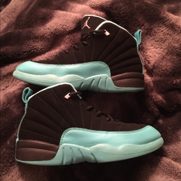 Jordan Retro 12 - Picture 3 of 7